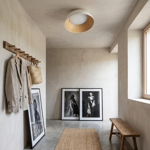 Plafonnier LED Acier Composite Blanc — en situation dans une piece, fixe au plafond, eteint