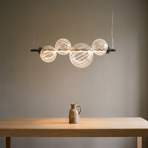 Suspension Barre 4 Sphères en Verre Torsadé, LED Intégrée - Vega