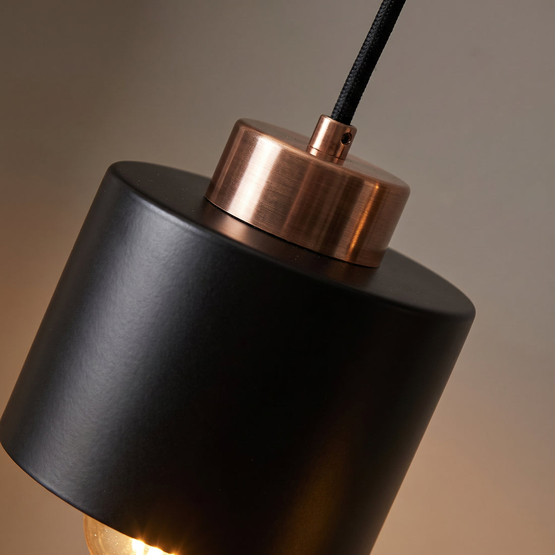Suspension 3 Lampes Acier Noir | Olena