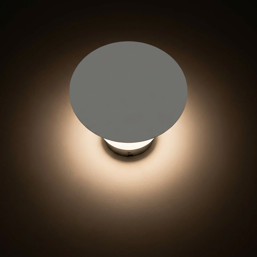 Applique murale LED métal gris Holar — ambiance tamisée