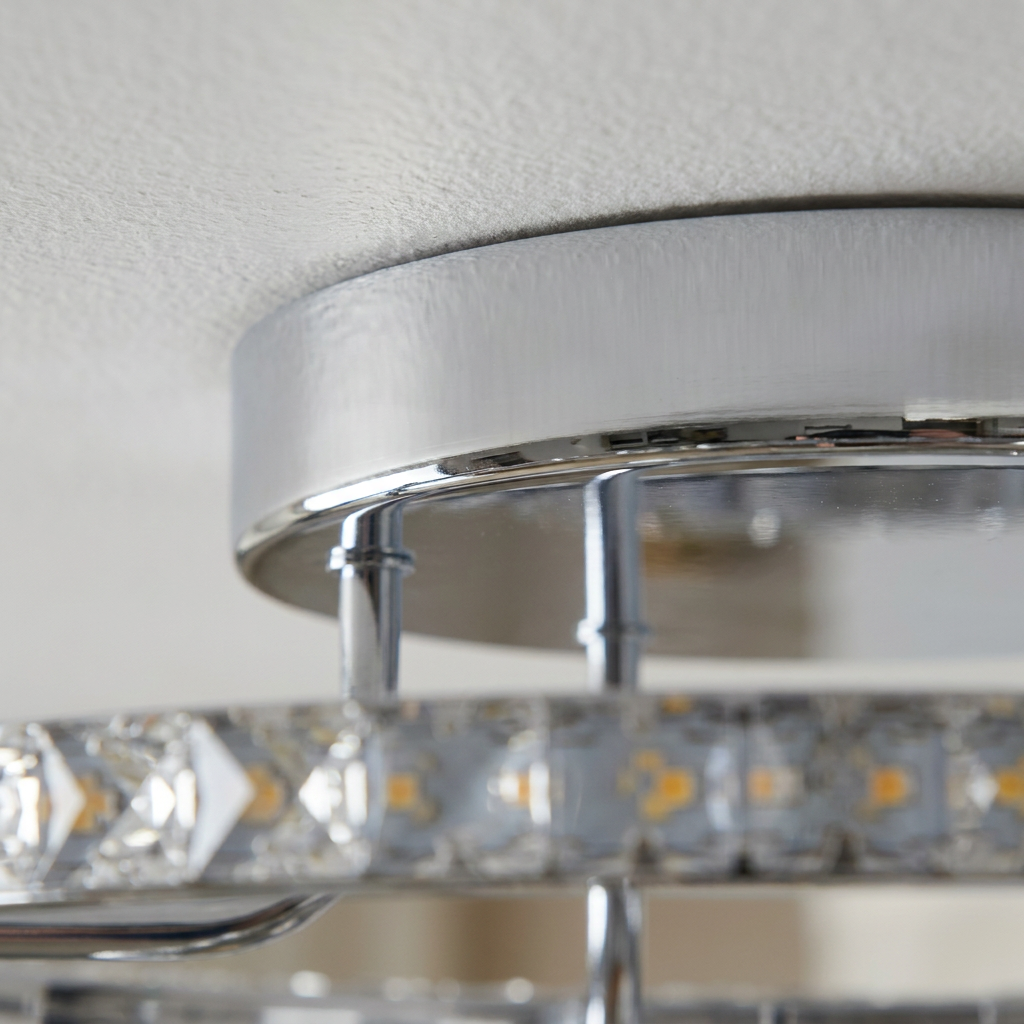 Plafonnier 2 Lampes LED Acier Verre Cristal Chromé | Adel — detail du bord et de la fixation au plafond