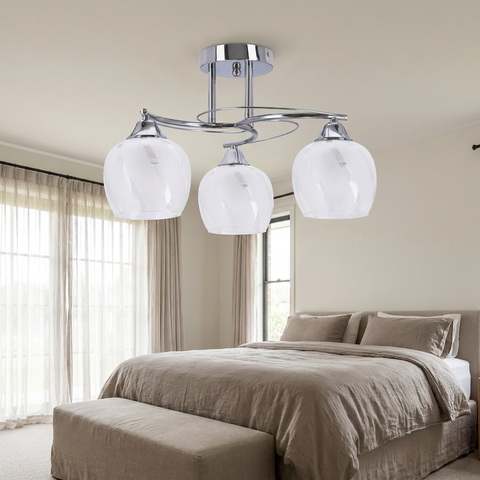 Plafonnier 3 Lampes Acier Verre Chromé Transparent — en situation dans une piece, fixe au plafond, eteint