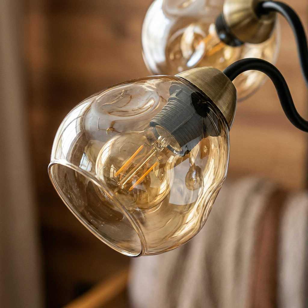 Plafonnier 3 Lampes Acier Verre | Unica — gros plan sur la matiere et la finition