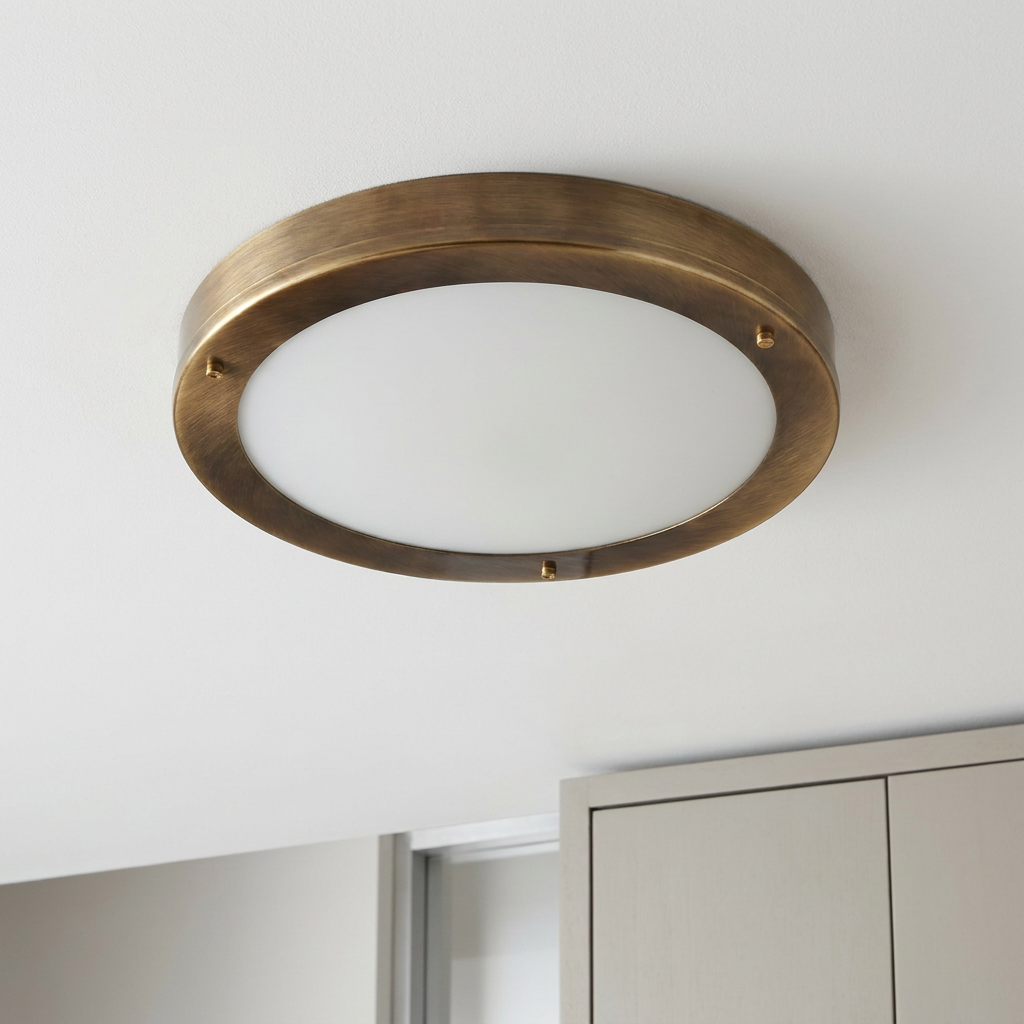Plafonnier Acier Verre Antique Laiton | Aquila — vu de dessous, fixe au plafond, eteint