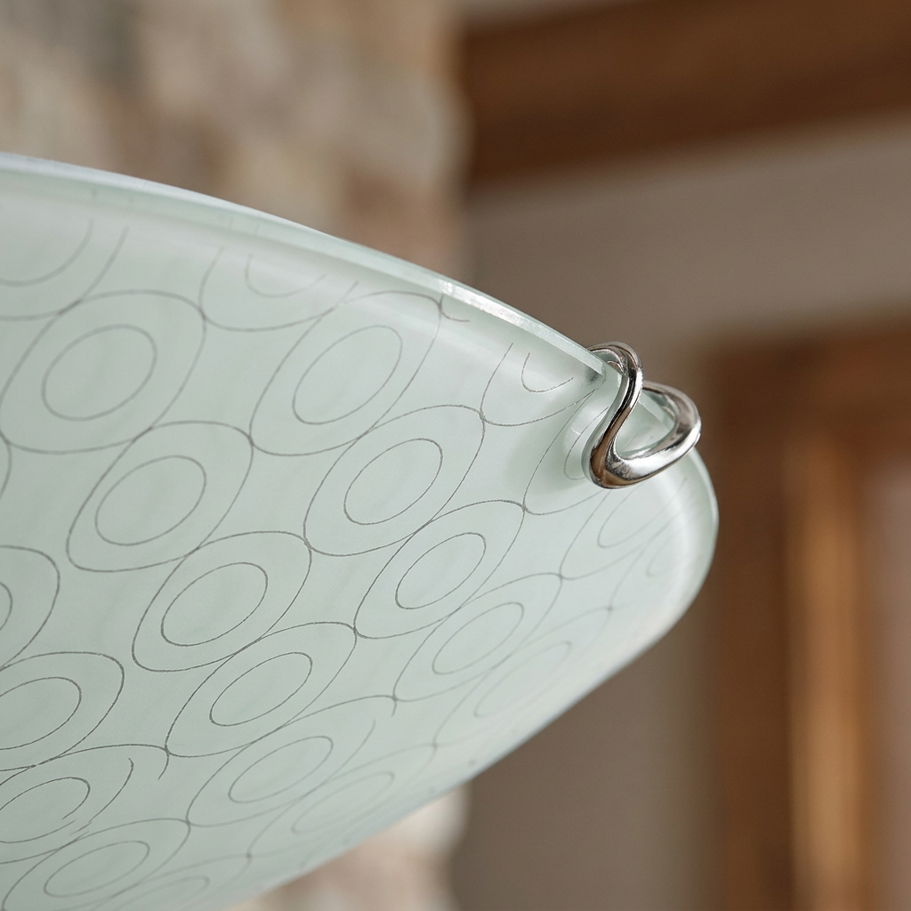 Plafonnier Acier Verre Blanc Chromé | Sesi — gros plan sur la matiere et la finition