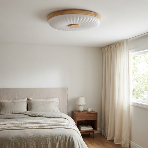 Plafonnier LED Blanc — en situation dans une piece, fixe au plafond, eteint
